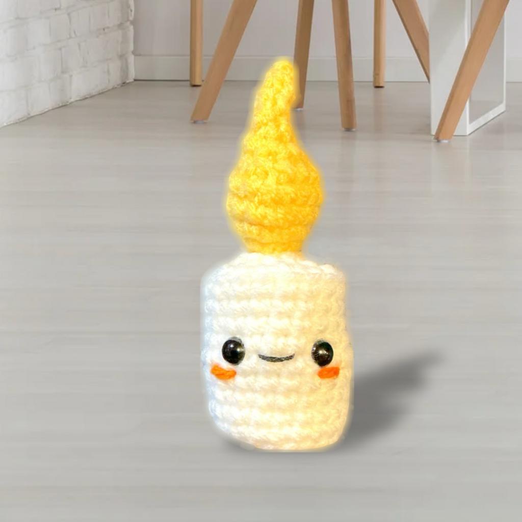 Eli the winter light | lightweight cat toy with crinkles